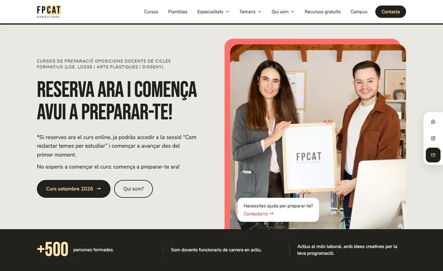 Portada con fondo gris y bloque salmón detrás de la foto