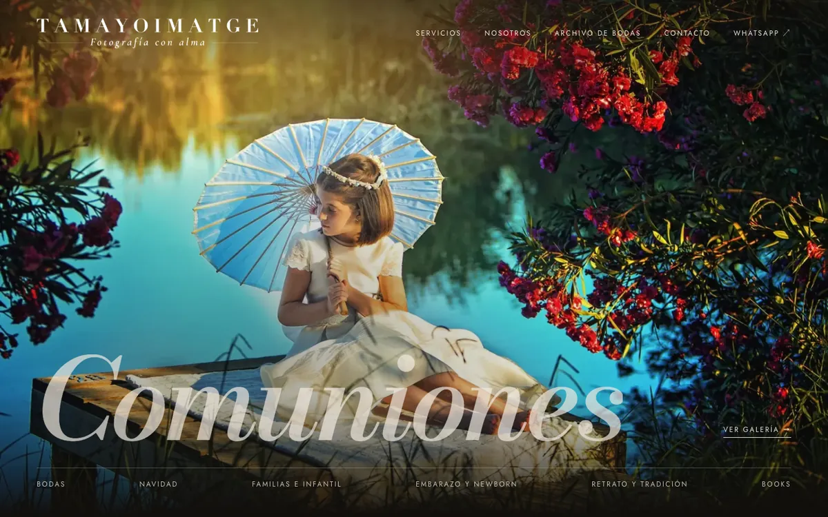 Portada del rediseño de Tamayoimatge: fondo casi negro, titular «Comuniones» en cursiva y menú discreto